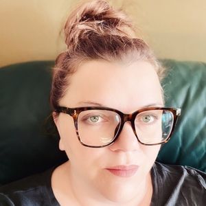 Meet your Posher, Annmarie